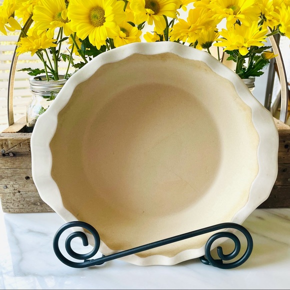 Pampered Chef•Fluted Deep Dish Pie Plate/Pan•Vanilla•9”•New Traditions Stoneware - Picture 7 of 13